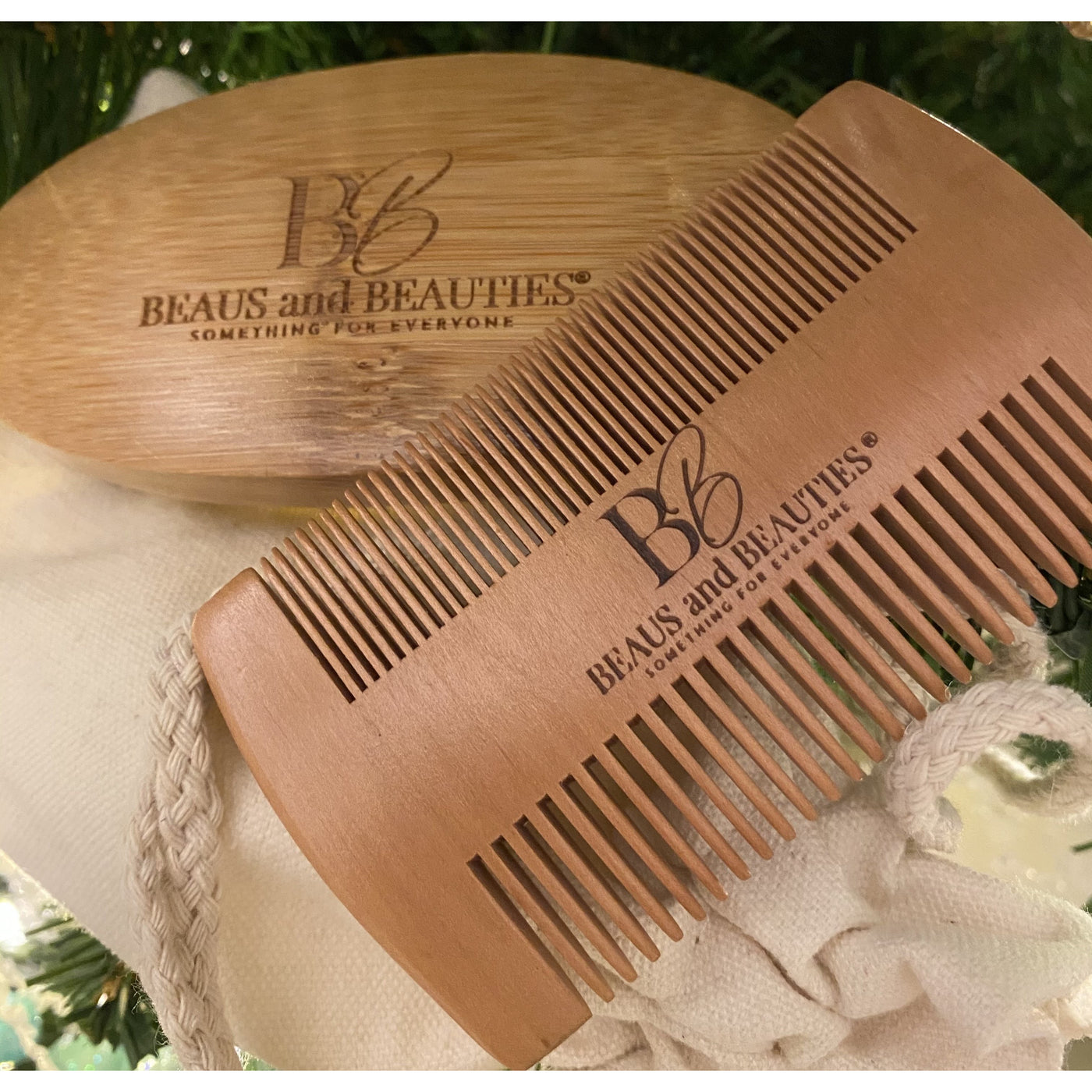 Beard brush and comb set